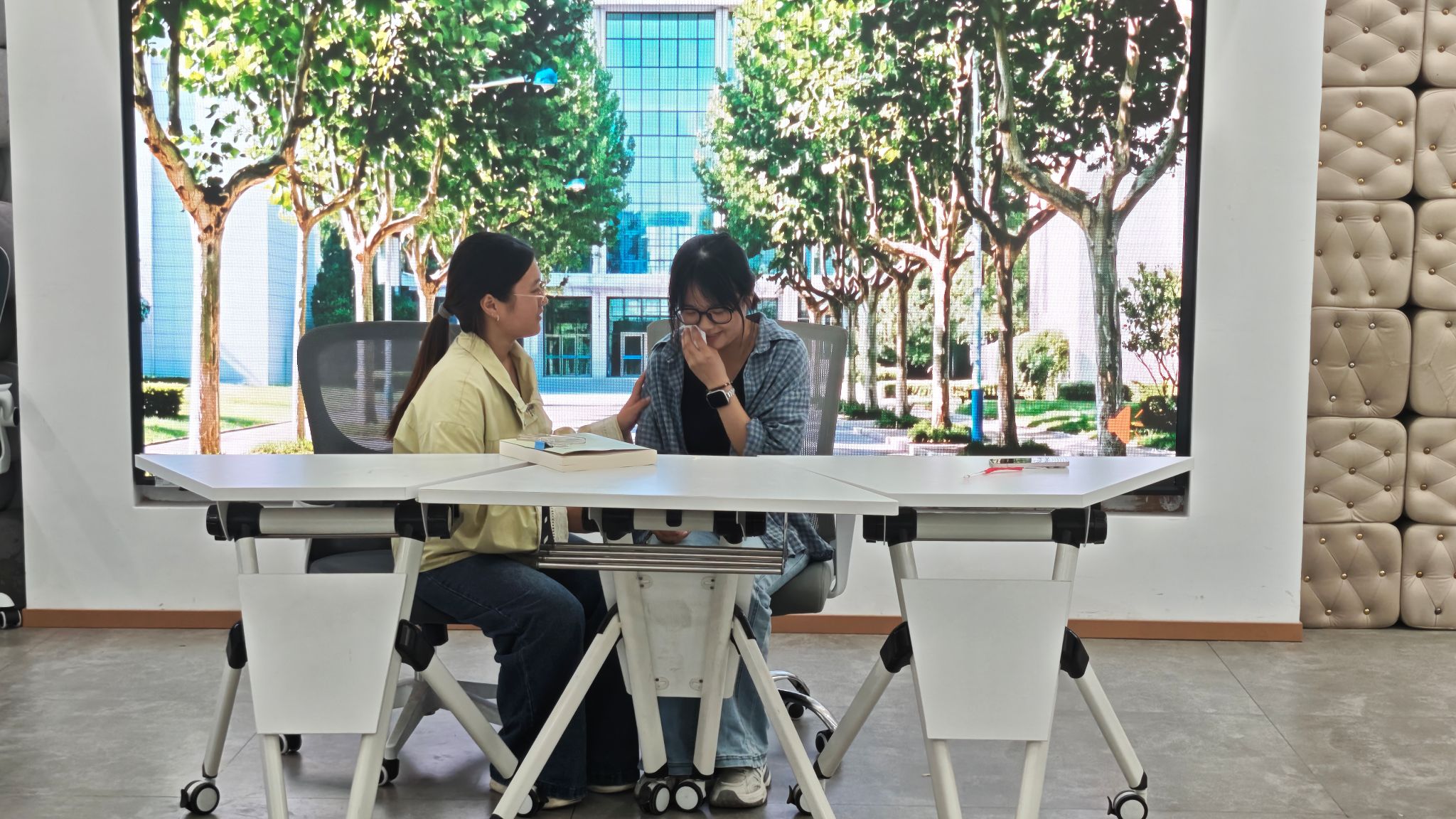 65351